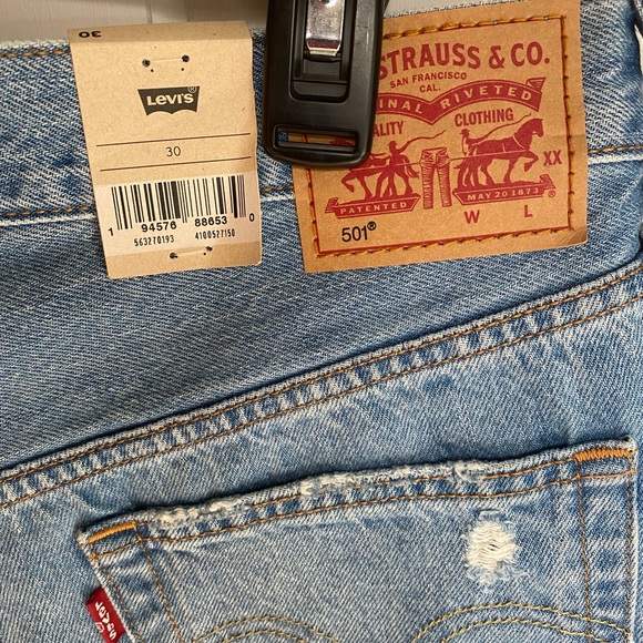 Levi’s 501 Original Shorts - Picture 4 of 6